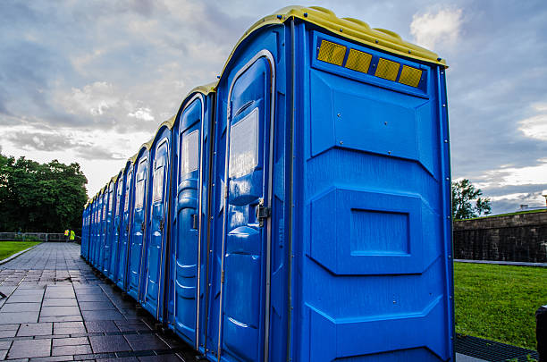 Porta potty delivery and setup in Indian Shores, FL